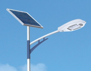 太陽能led路燈出現(xiàn)不亮情況從何查起？
