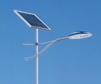 農(nóng)村太陽能路燈配置蓄電池還是鋰電池好？